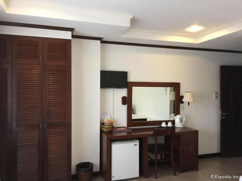 Soledad Suites Panglao 2*,